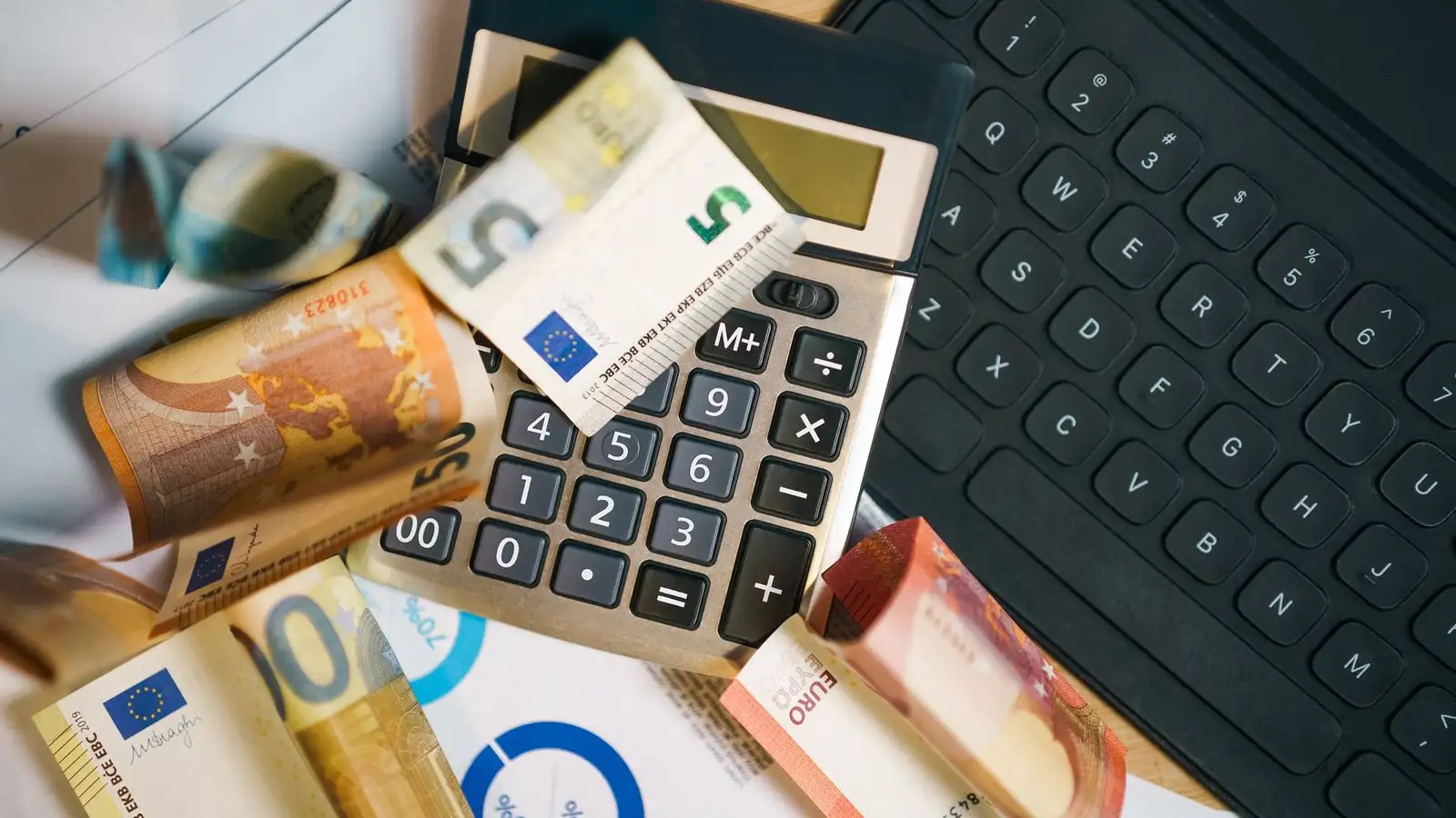 Bollo e assicurazione per una custom cosa incide davvero